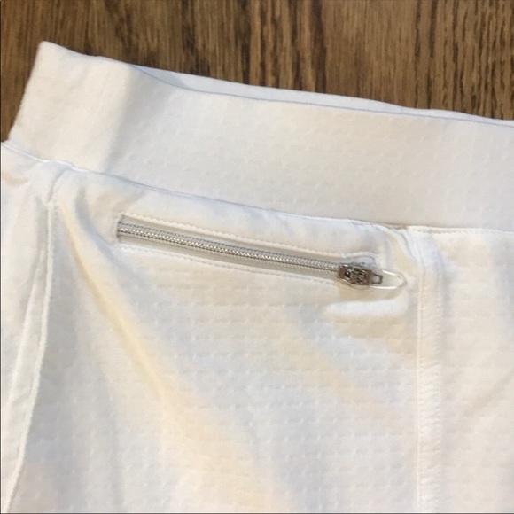 White tennis Skirt - Picture 3 of 3